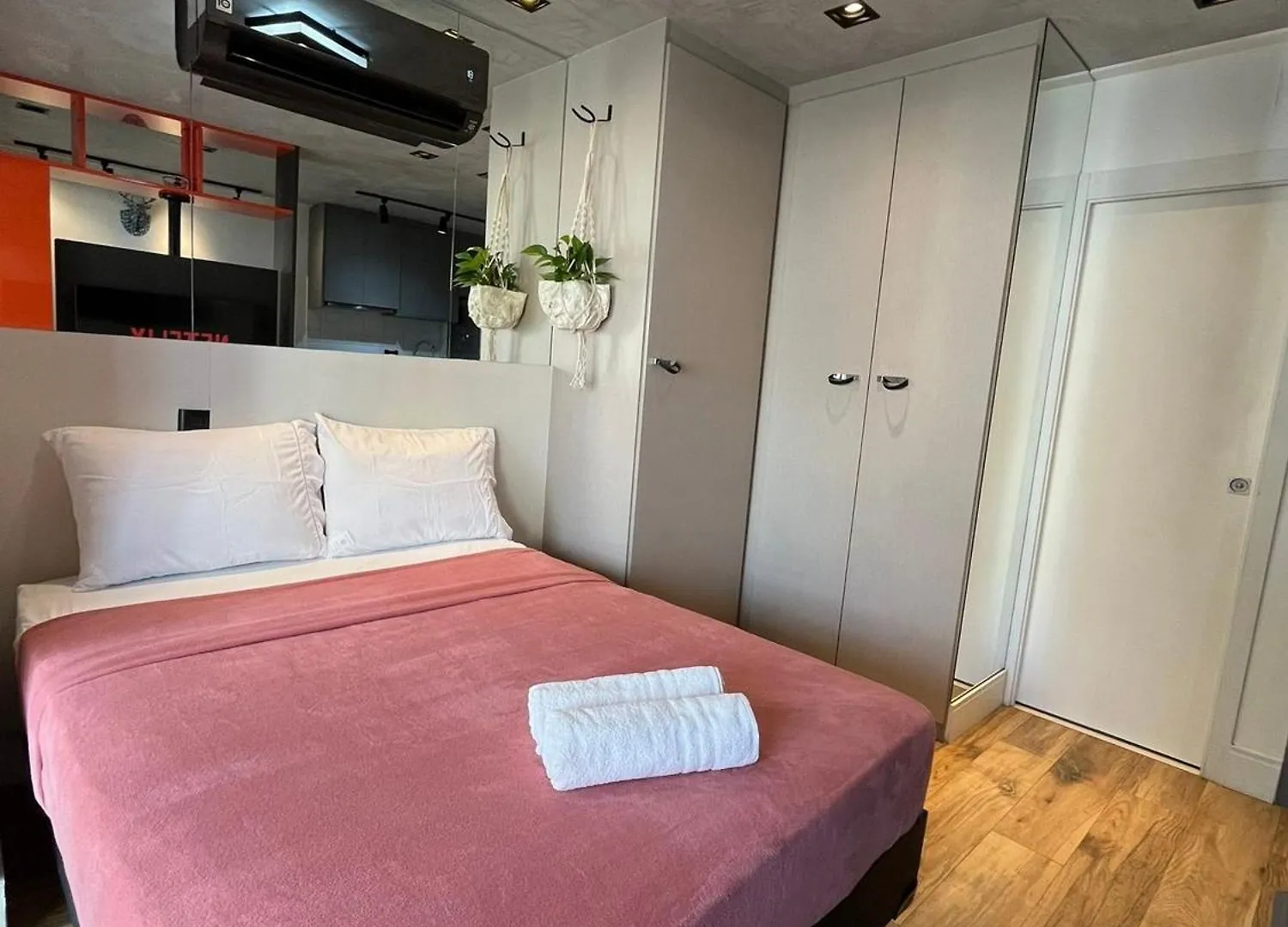Apartment Studios Smart Vila Madalena | Delfhy Sao Paulo Brazil